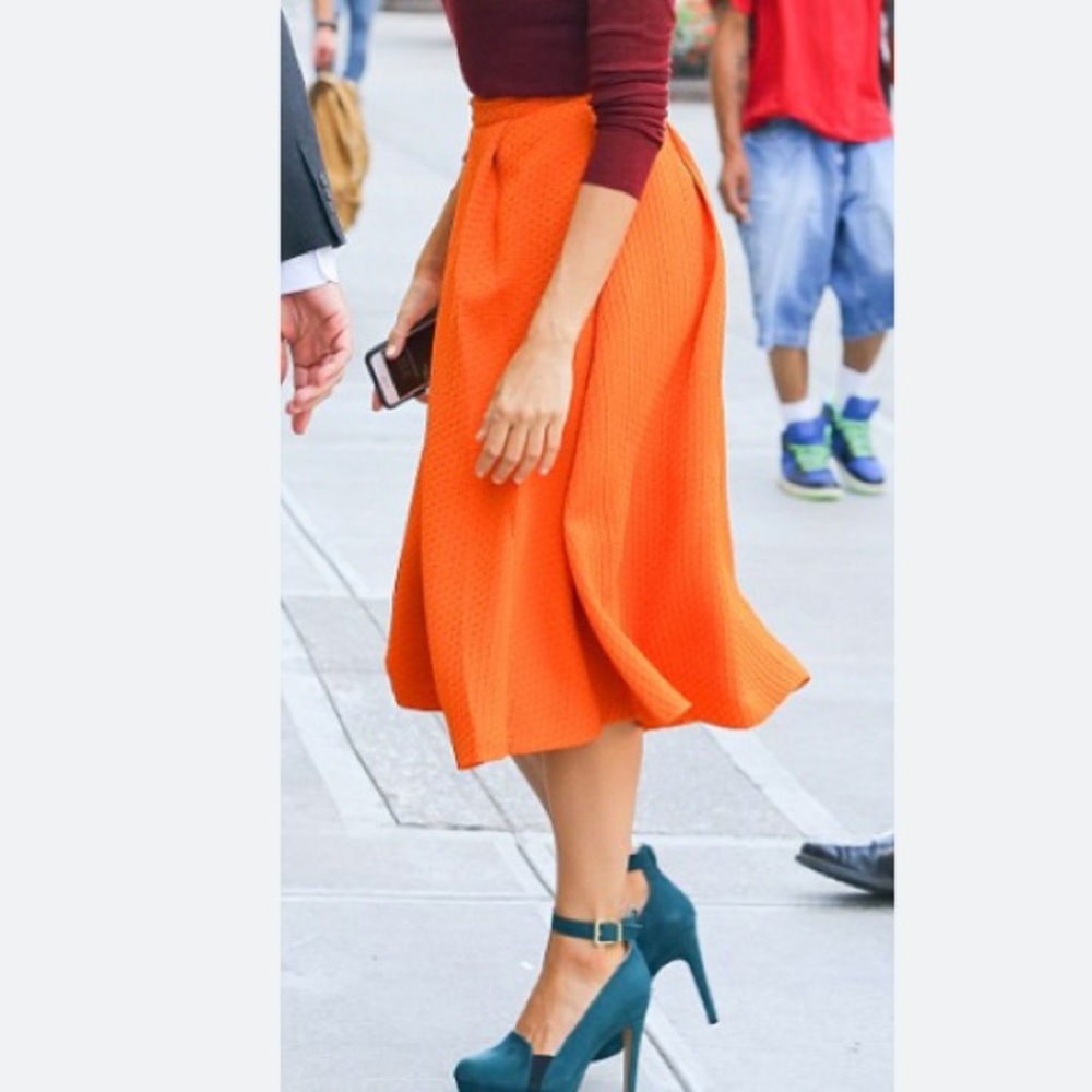 New York & Company Eva Mendes Clare Full Skirt Orange Woven Textured Skirt